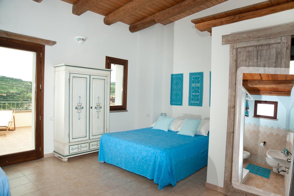Hotel Artemisia Sardegna Tergu Habitación foto