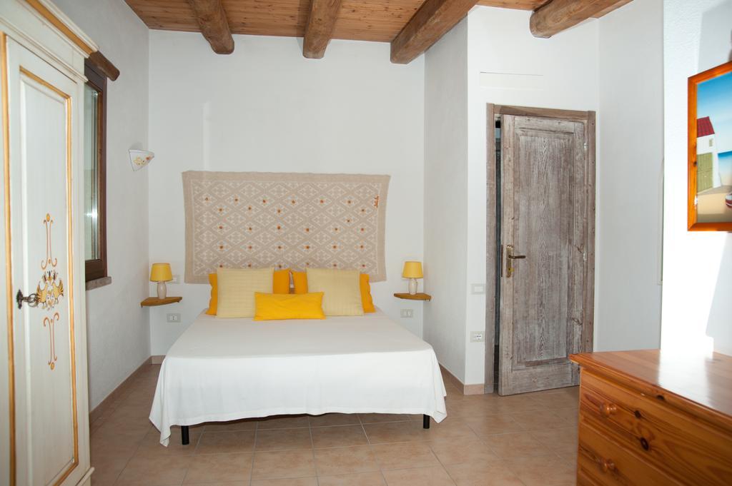 Hotel Artemisia Sardegna Tergu Habitación foto